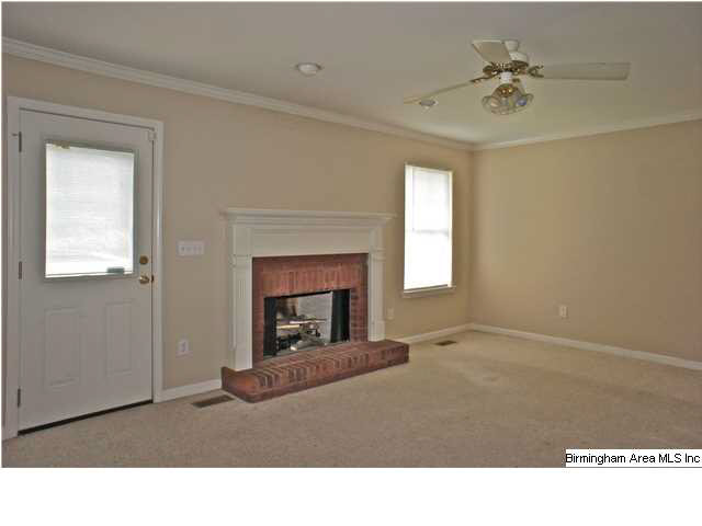 716 Jason Circle Center Point, AL 35215 - Photo 5 of 32