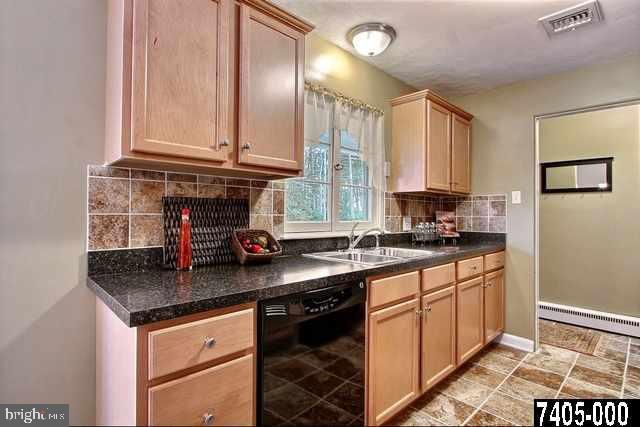 4575 East Prospect Road York, PA 17406 - Photo 6 of 25 Gallery Image 6