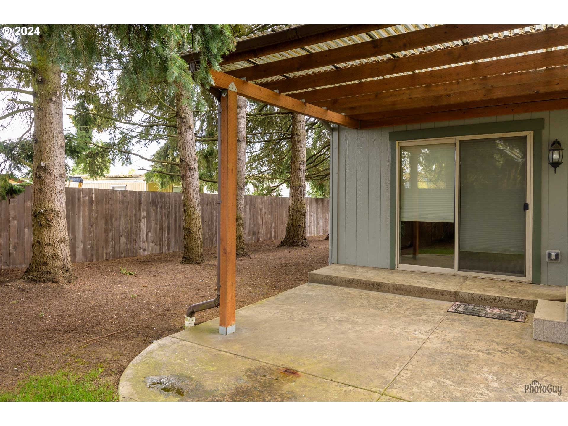 2257 Clear Vue Lane Springfield, OR 97477 - Photo 31 of 35 Gallery Image 31