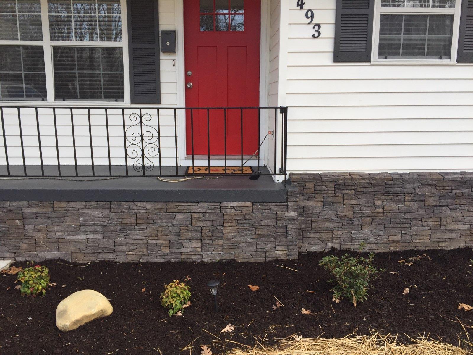 493 West Outer Drive Oak Ridge, TN 37830 - Photo 2 of 28 Front Landscape