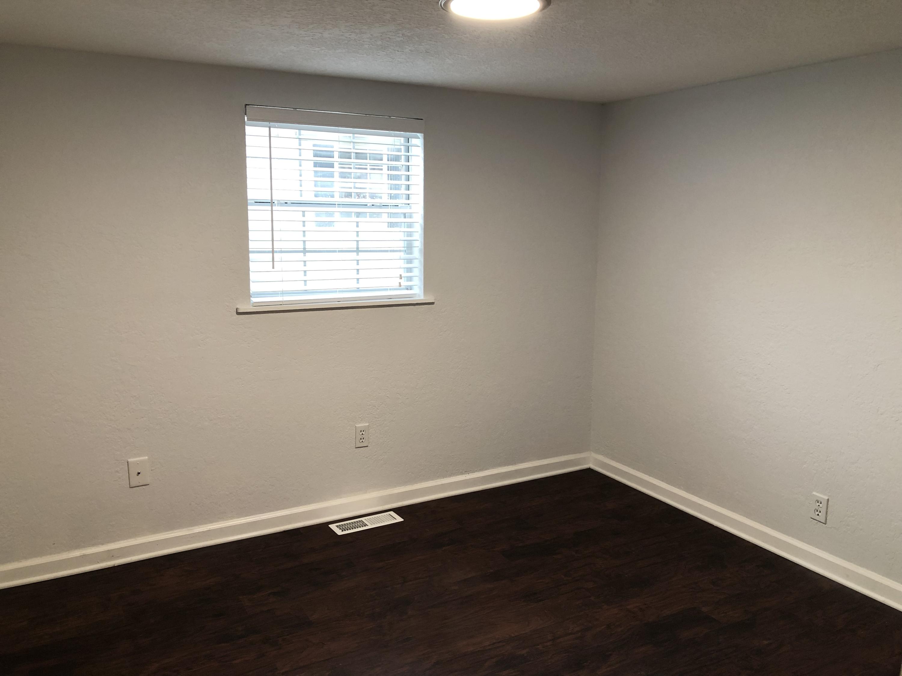 493 West Outer Drive Oak Ridge, TN 37830 - Photo 19 of 28 Bedroom 1
