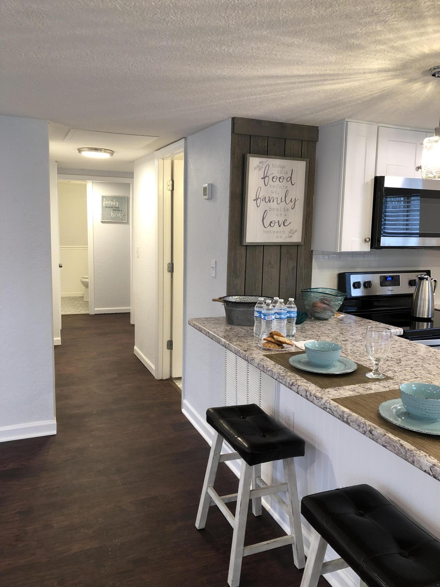 493 West Outer Drive Oak Ridge, TN 37830 - Photo 8 of 28 Hallway