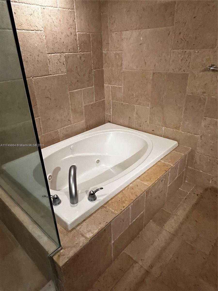 2 Grove Isle Drive, Unit B708 Miami, FL 33133 - Photo 19 of 52