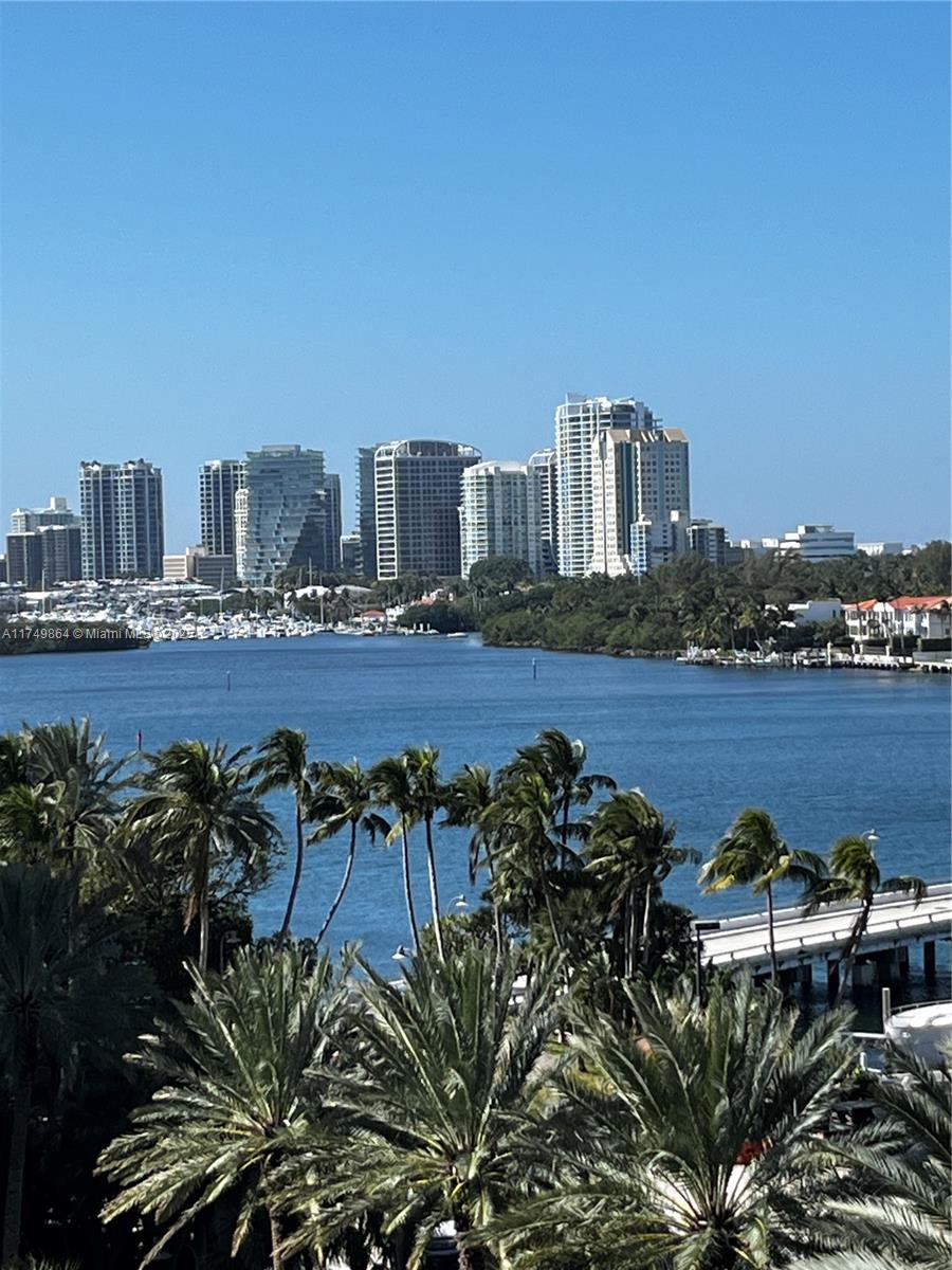 2 Grove Isle Drive, Unit B708 Miami, FL 33133 - Photo 38 of 52