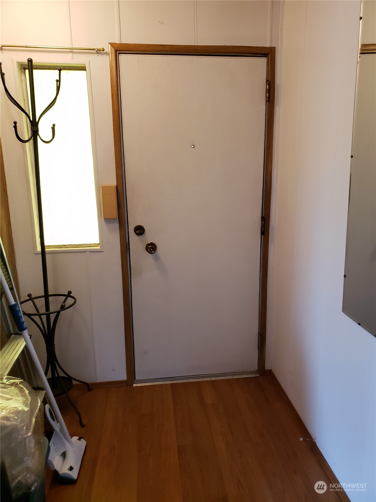 1080 Pine Drive Enumclaw, WA 98022 - Photo 16 of 36 a view of an empty room