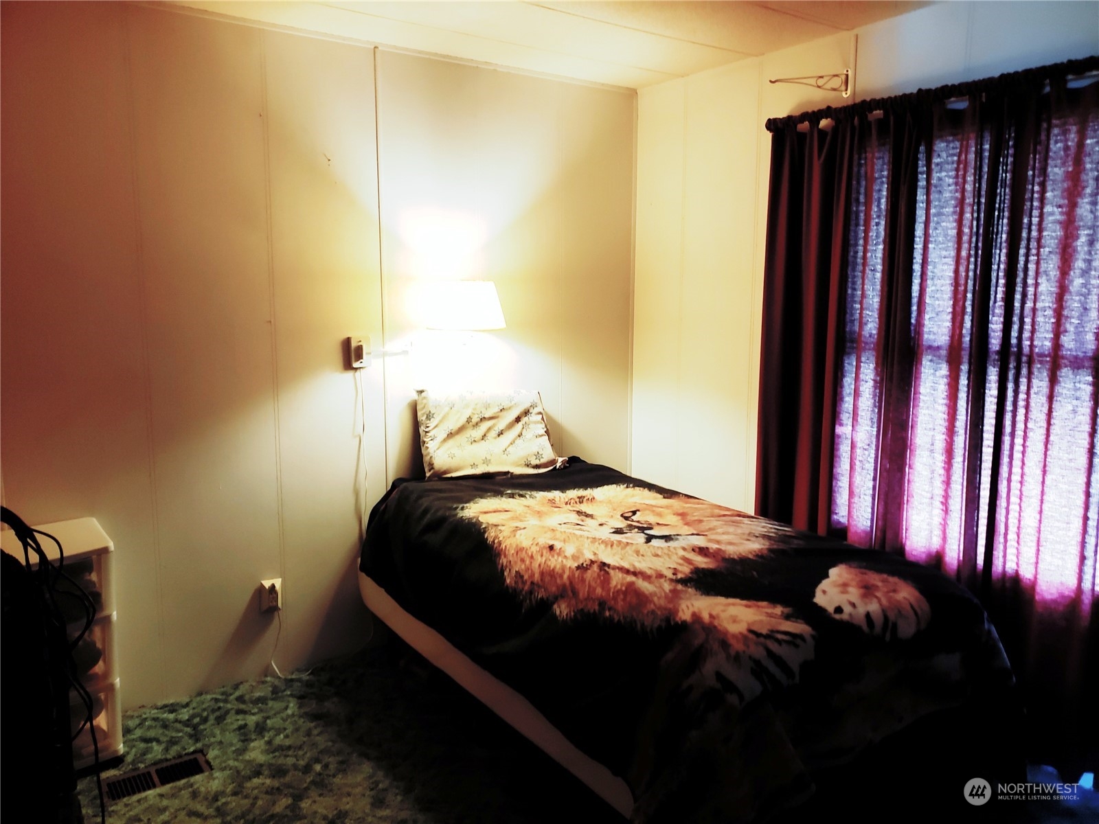 1080 Pine Drive Enumclaw, WA 98022 - Photo 26 of 36 a bedroom with a bed and a window