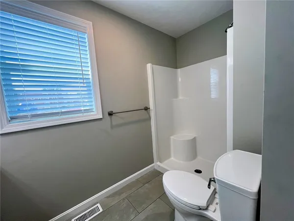 $2,100 | 580 Elm Street, Unit 6, Woonsocket, RI 02895