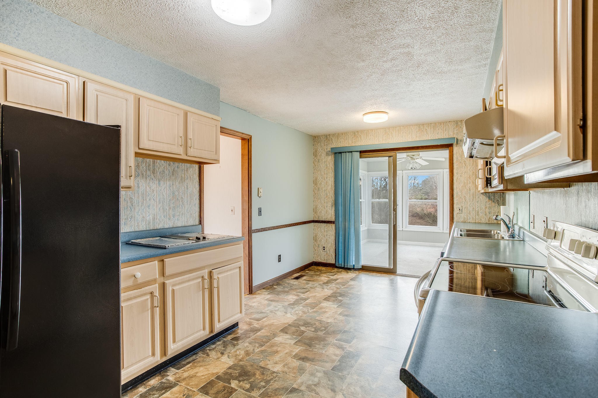 1443 Holbert Road Dandridge, TN 37725 - Photo 13 of 38 Gallery Image 13