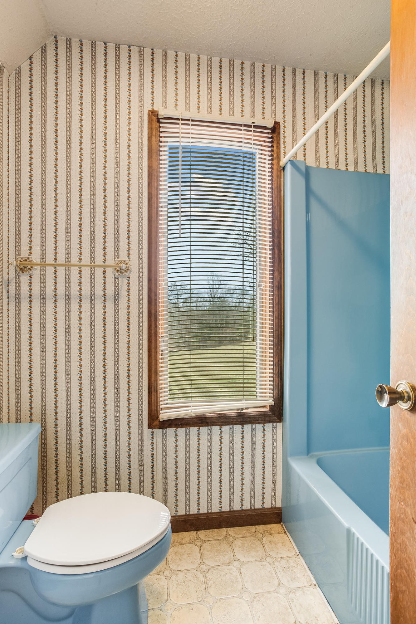 1443 Holbert Road Dandridge, TN 37725 - Photo 27 of 38 Gallery Image 27