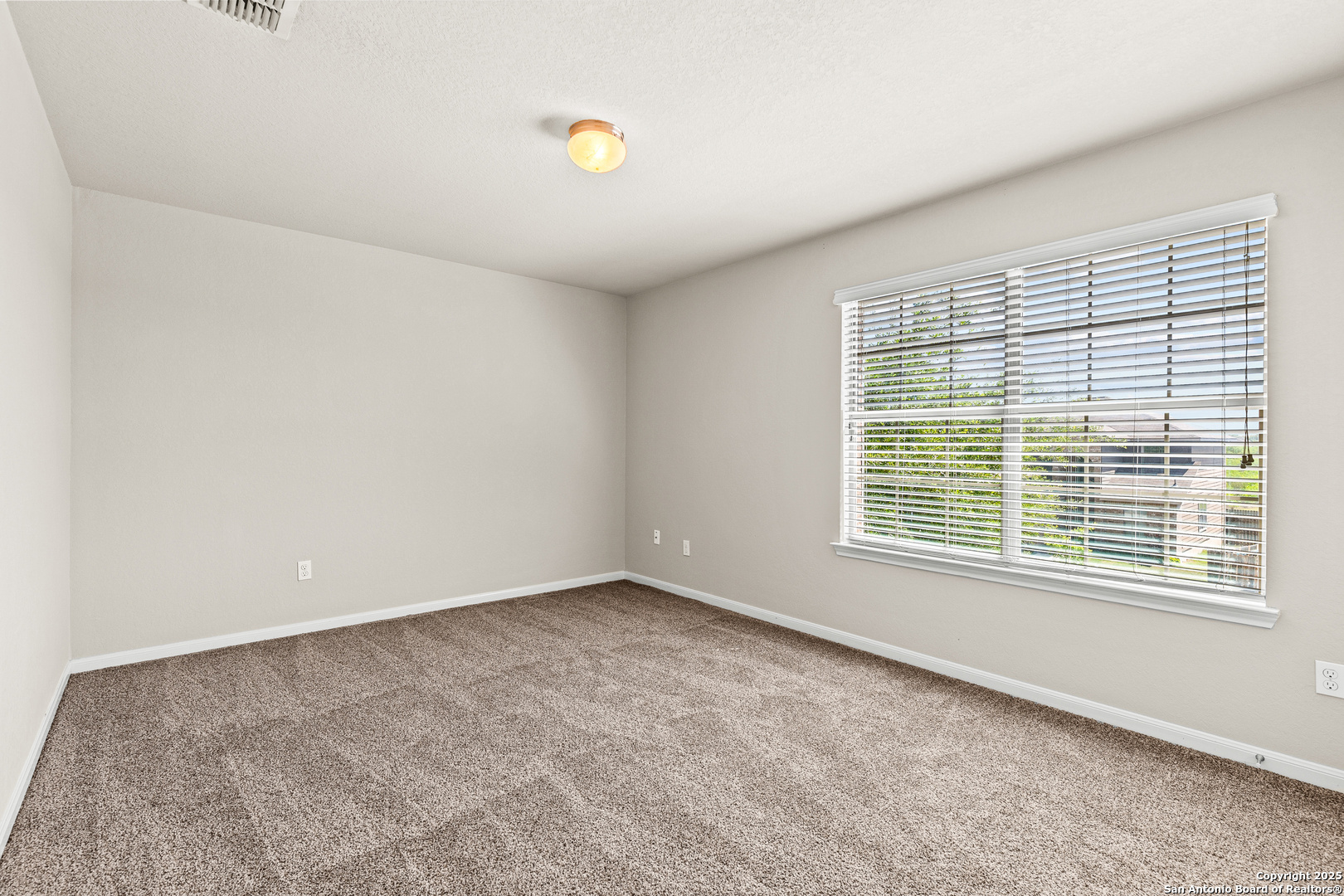 3919 Maiden Way Converse, TX 78109 - Photo 35 of 45