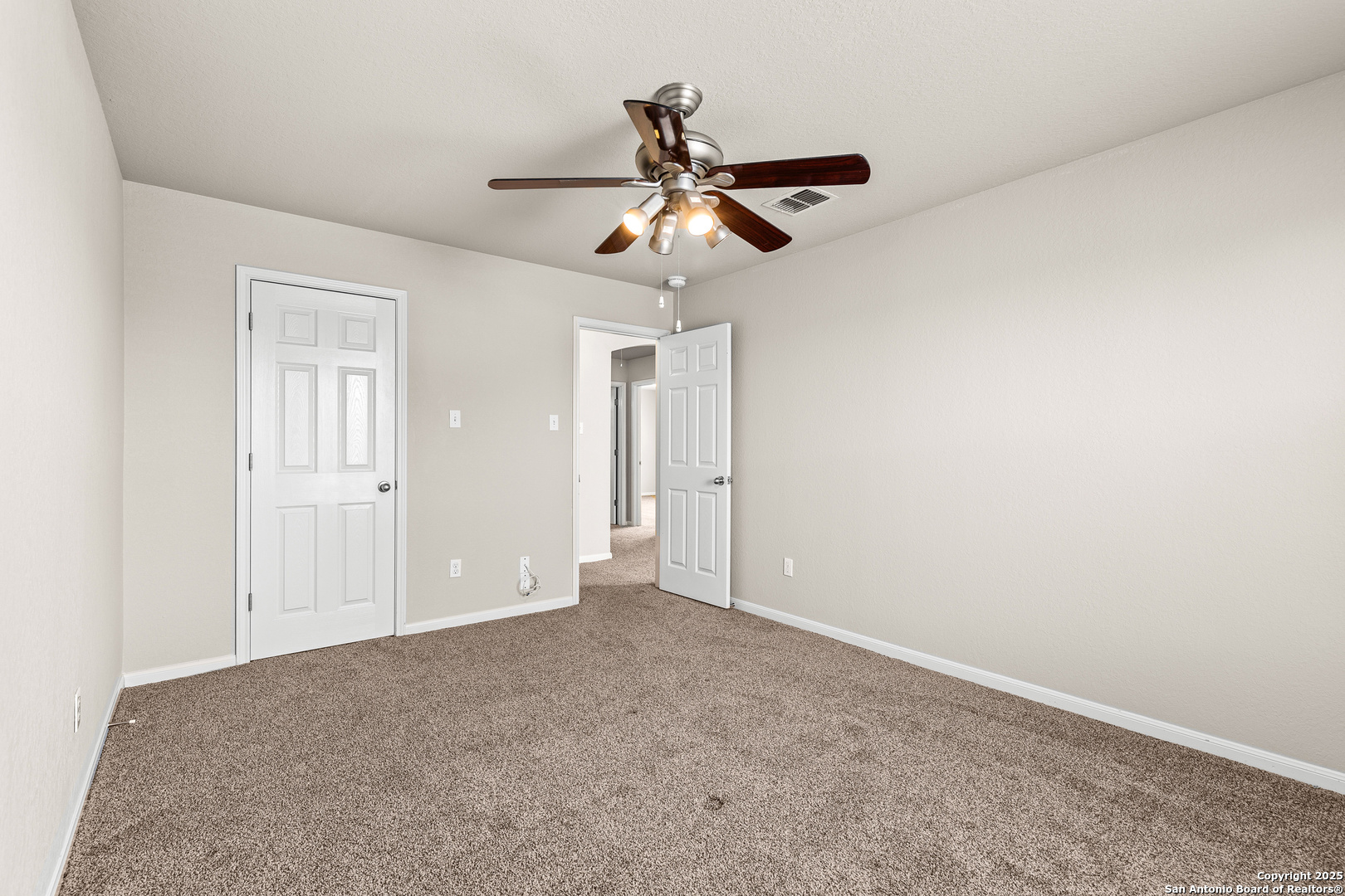 3919 Maiden Way Converse, TX 78109 - Photo 36 of 45