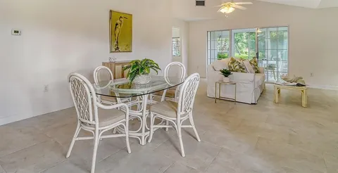 $285,000 | 6467 Carrington Circle, Unit 43, Sarasota, FL 34238