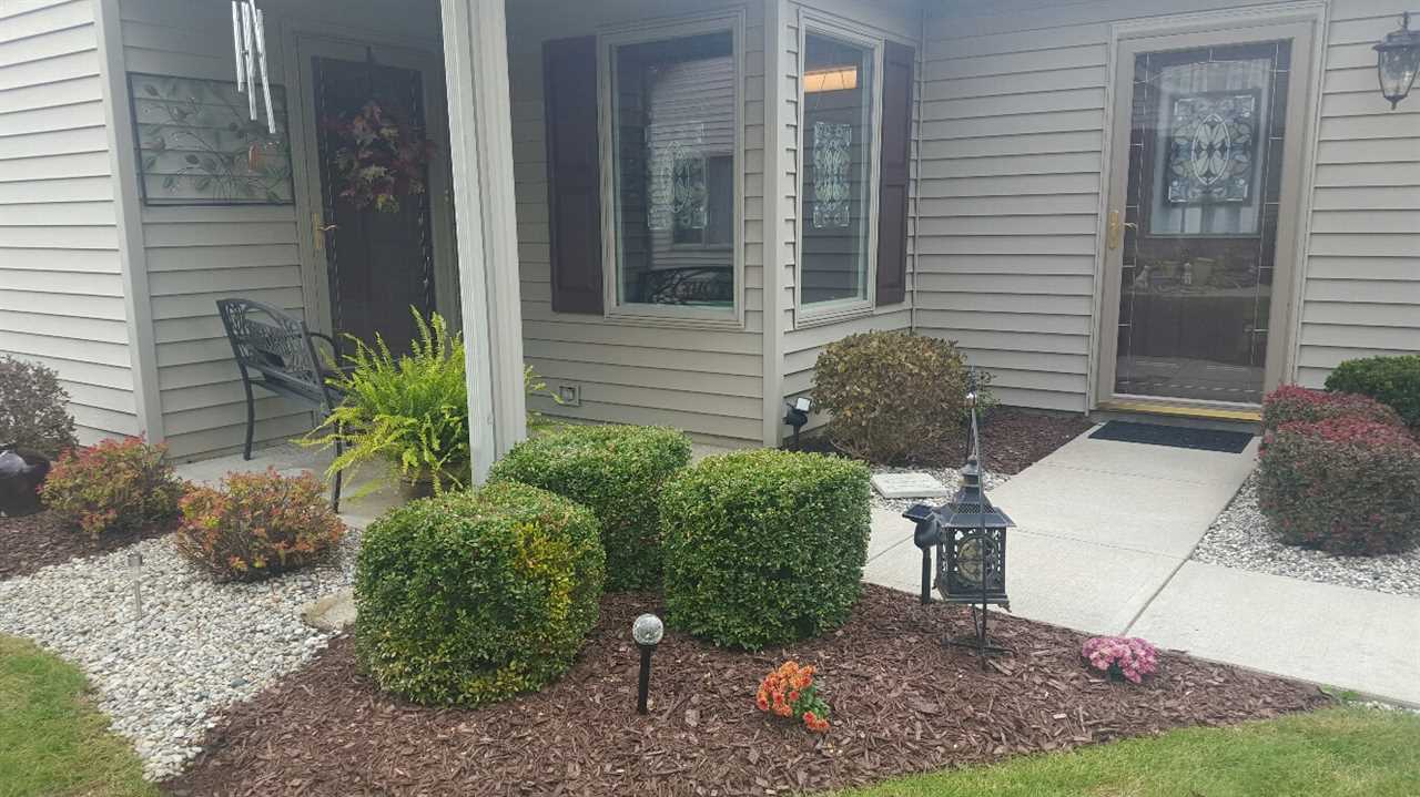 1208 Oak Grove Place Decatur, IN 46733 - Photo 3 of 27