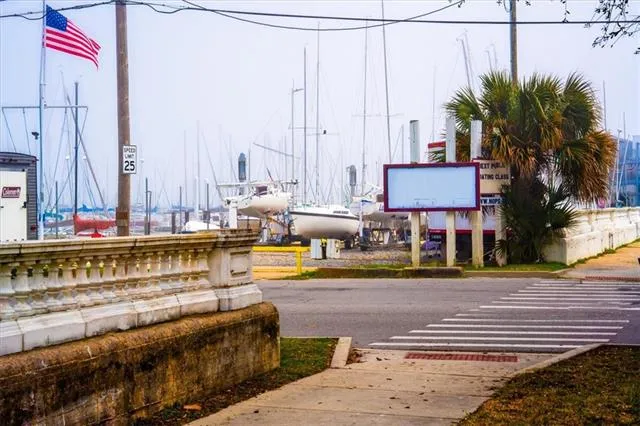 $287,900 | 7932 Breakwater Drive, Unit 54, New Orleans, LA 70124