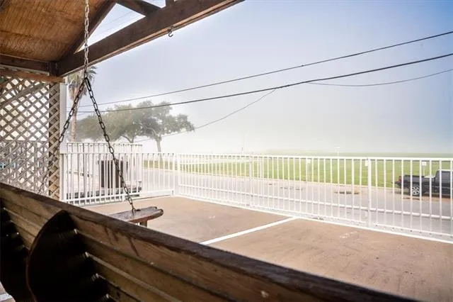 $287,900 | 7932 Breakwater Drive, Unit 54, New Orleans, LA 70124