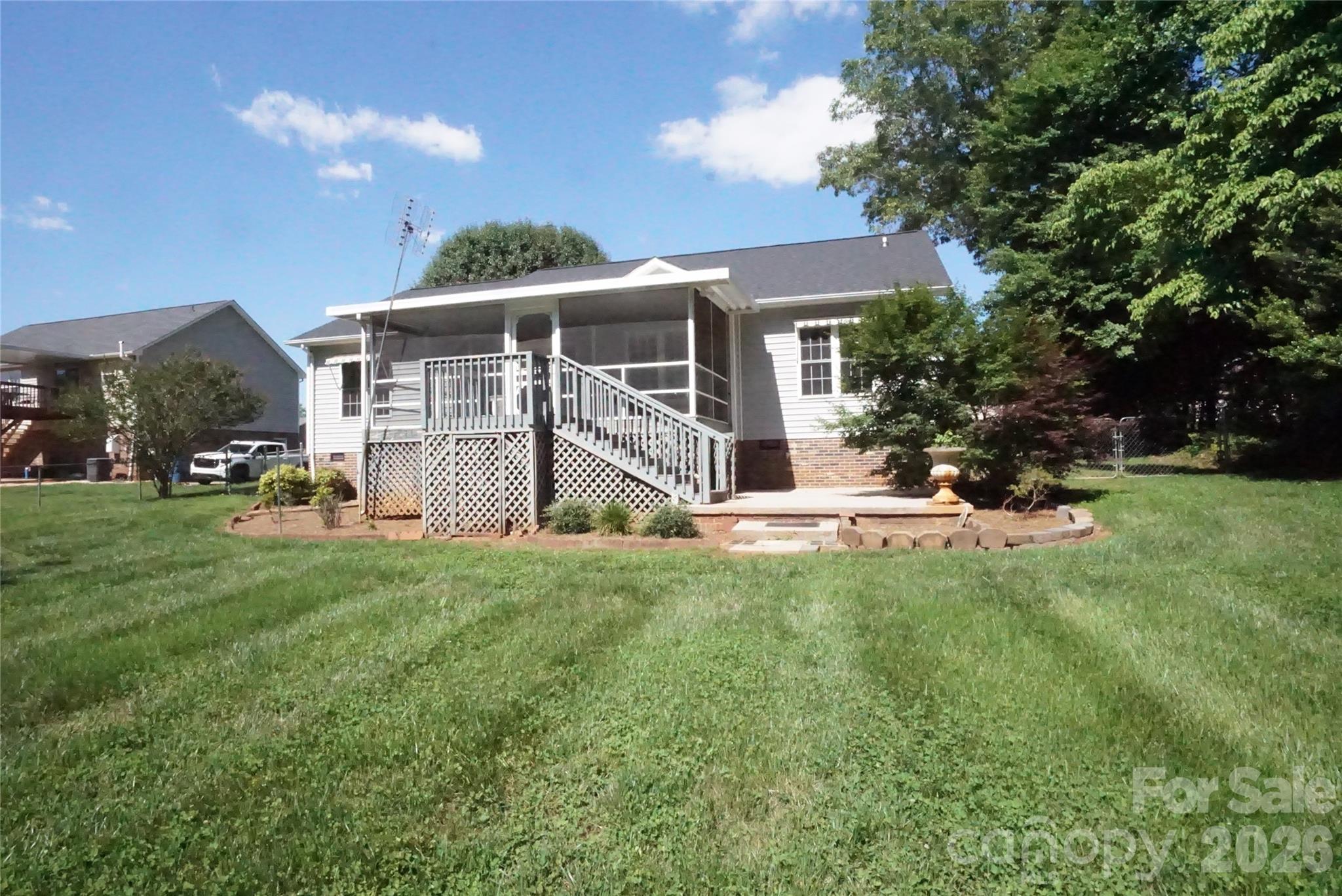 3795 River Road Hickory, NC 28602 - Photo 3 of 23