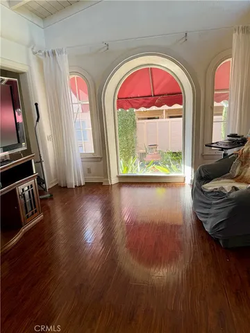 $1,589,000 | 223 Bennett Avenue, Long Beach, CA 90803