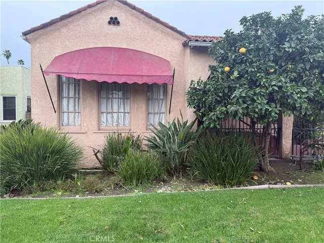 $1,589,000 | 223 Bennett Avenue, Long Beach, CA 90803