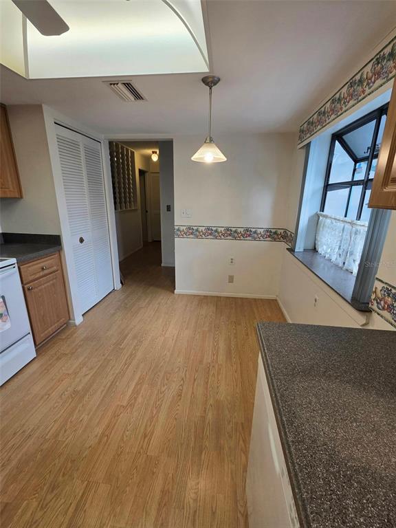 10641 Tonapa Loop Port Richey, FL 34668 - Photo 5 of 25 Gallery Image 5