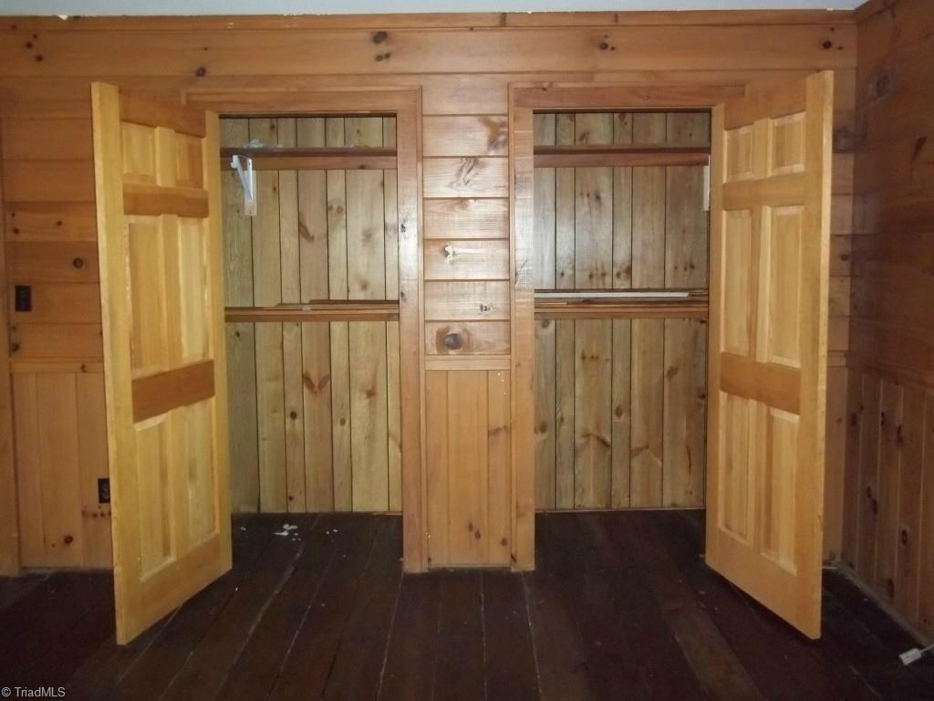 301 Straw House Road Reidsville, NC 27320 - Photo 9 of 16 Bedroom Closets