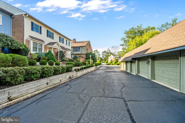 $415,000 | 633 East Main Street, Unit B7, Moorestown, NJ 08057