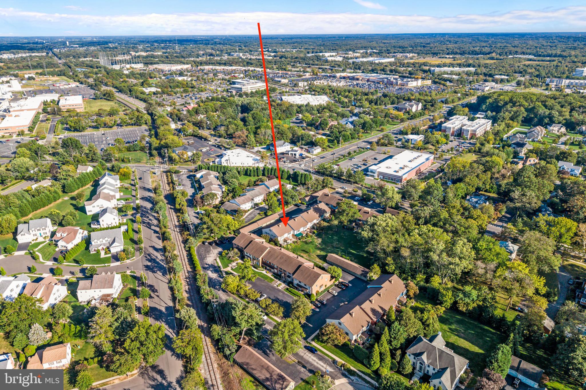 633 East Main Street, Unit B7 Moorestown, NJ 08057 - Photo 40 of 42 an aerial view of multiple house