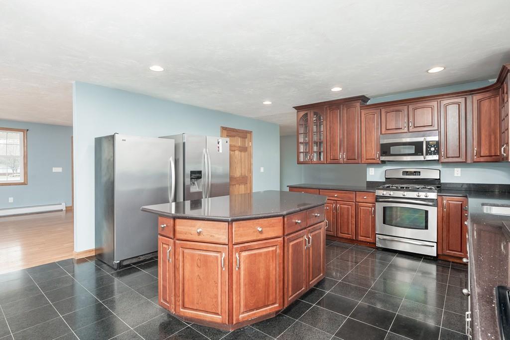 124 Lexington Road Billerica, MA 01821 - Photo 17 of 42
