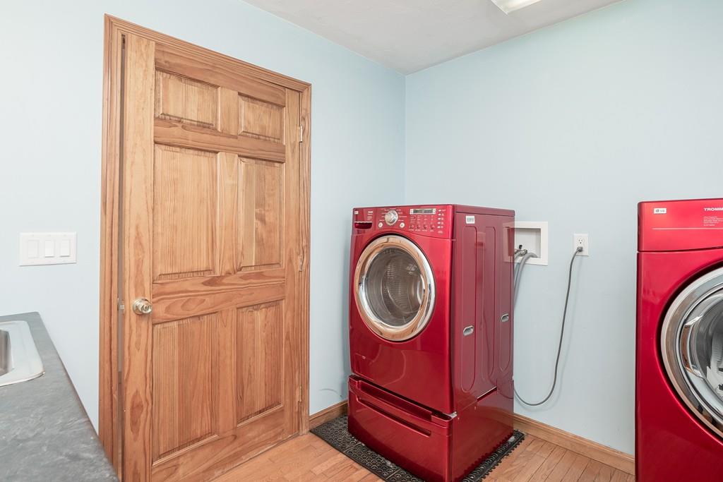 124 Lexington Road Billerica, MA 01821 - Photo 30 of 42