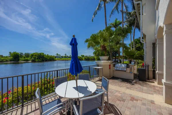 $3,000 | 2412 Tuscany Way, Boynton Beach, FL 33435