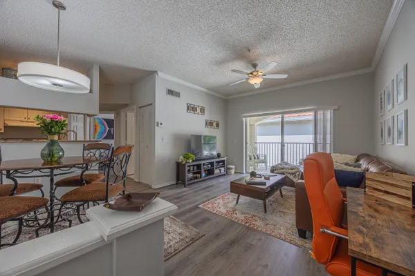 $3,000 | 2412 Tuscany Way, Boynton Beach, FL 33435