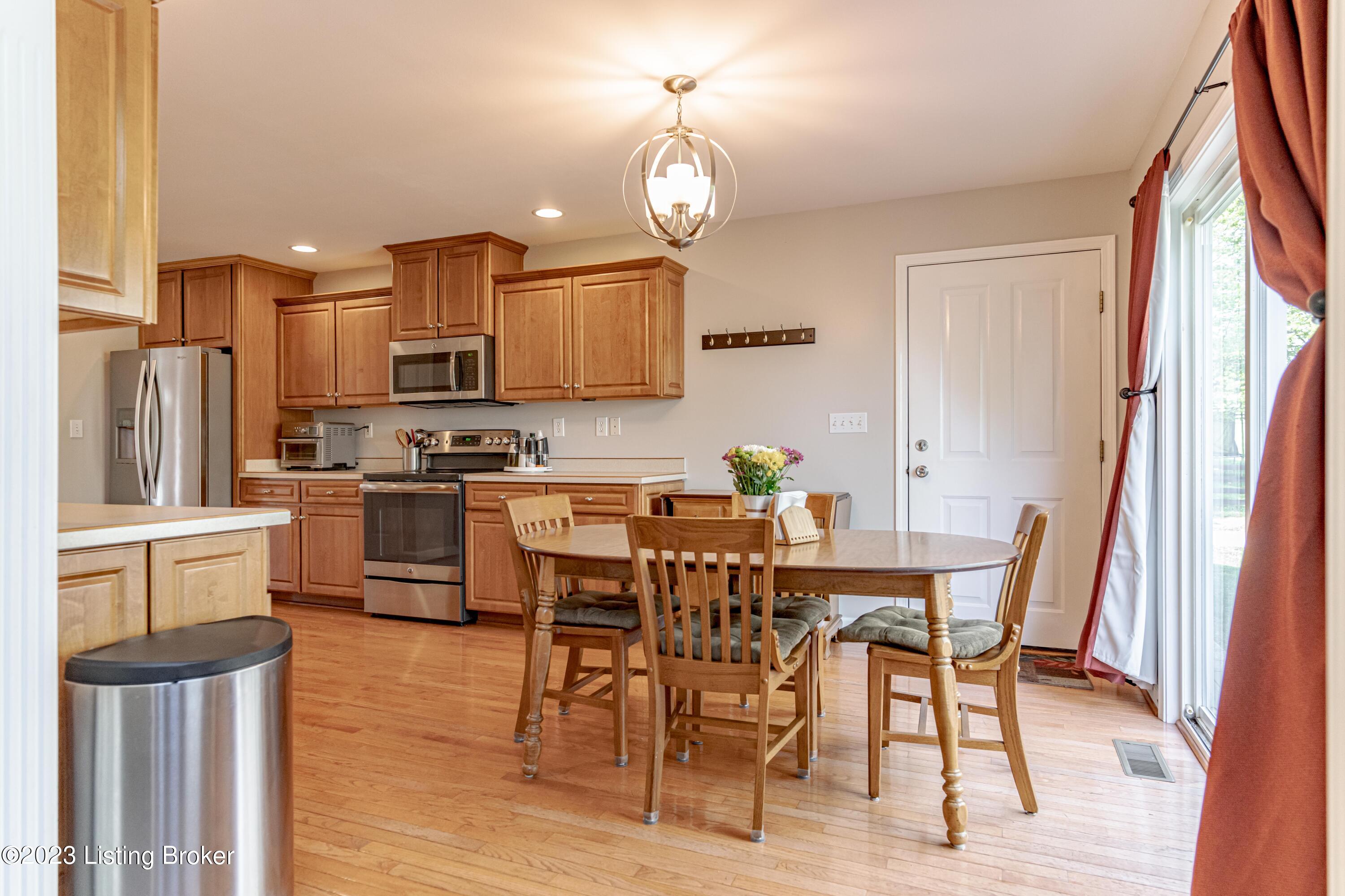 5116 Fox Run Road Buckner, KY 40010 - Photo 17 of 62 DSC06638
