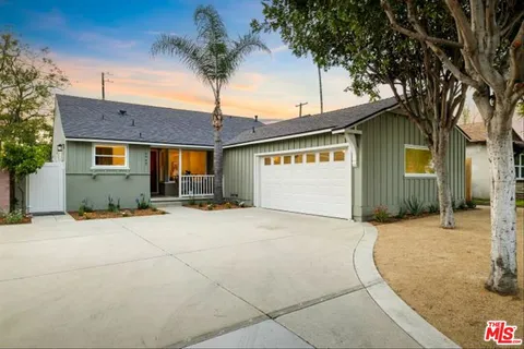 $1,150,000 | 6945 Cedros Avenue, Van Nuys, CA 91405