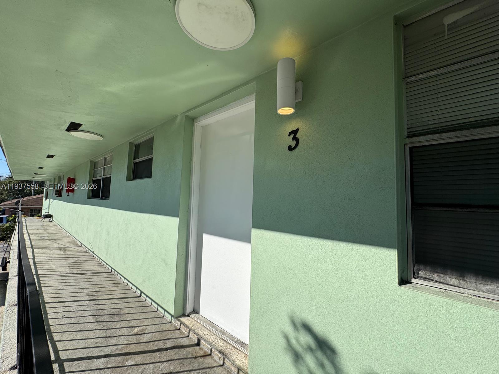 a picture of a bathroom