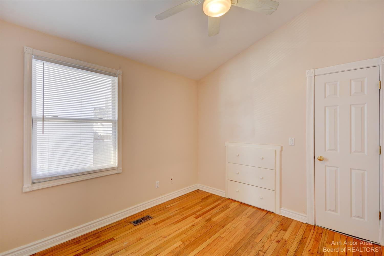 800 West Eleven Mile Road Berkley, MI 48072 - Photo 14 of 26 Photo 14