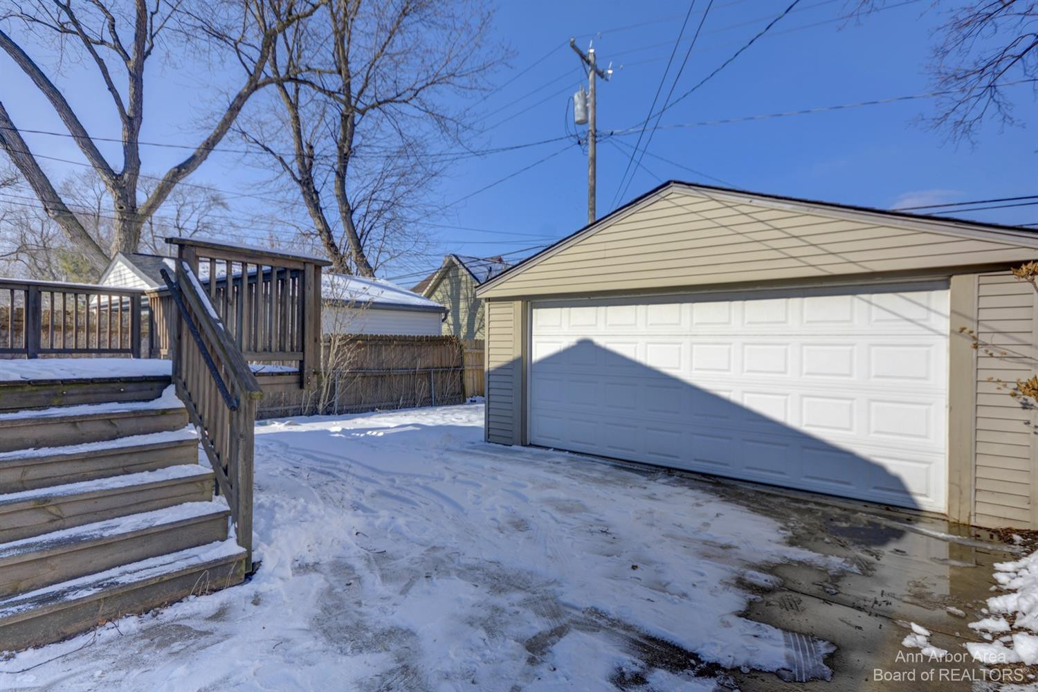 800 West Eleven Mile Road Berkley, MI 48072 - Photo 16 of 26 Photo 16