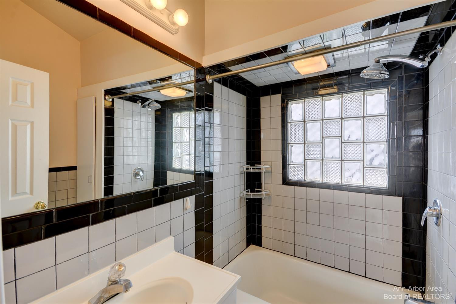 800 West Eleven Mile Road Berkley, MI 48072 - Photo 9 of 26 Photo 9