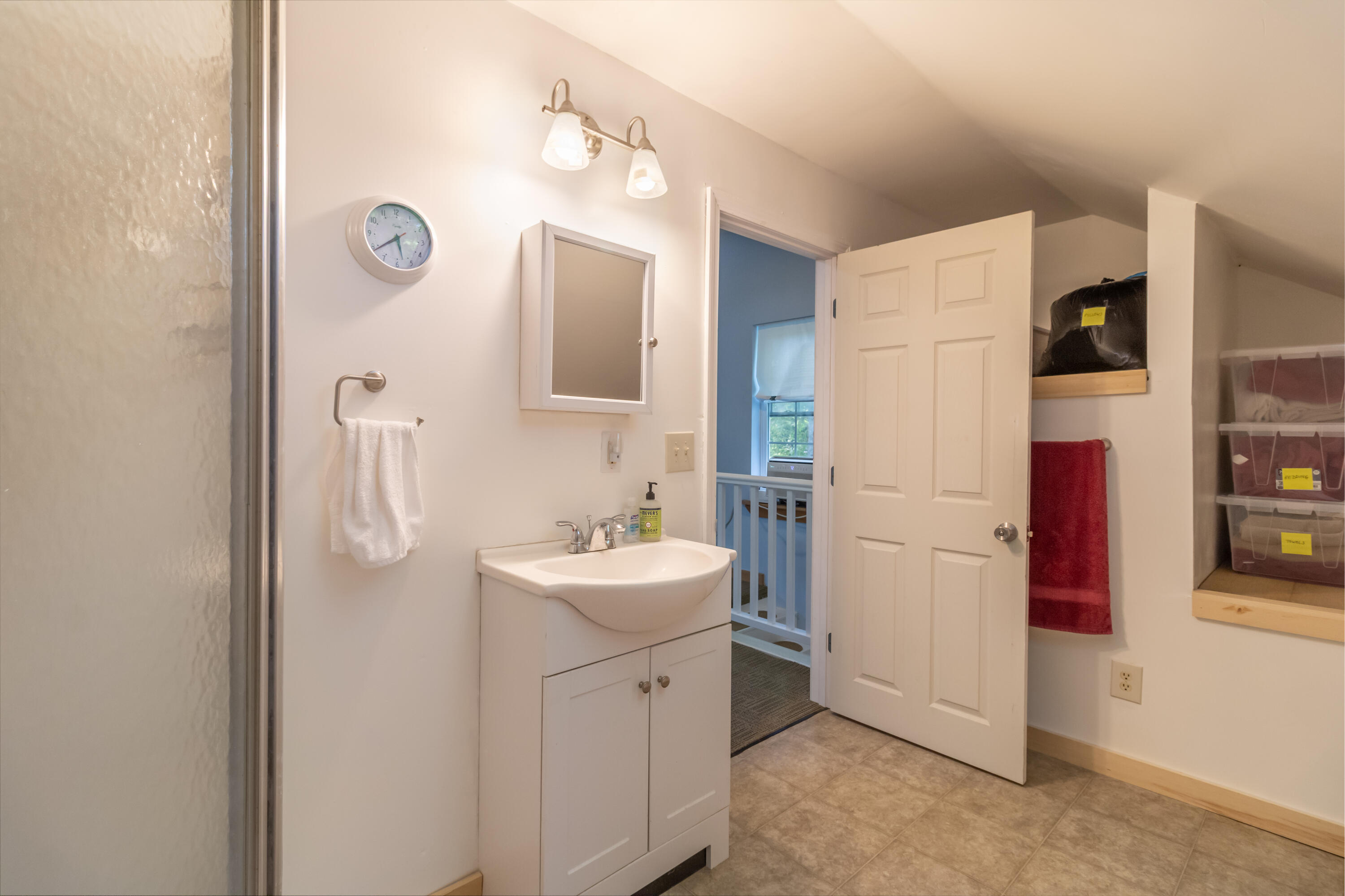 57 Sunset Road Dedham, ME 04429 - Photo 28 of 40 57 Sunset Road Interiors-16
