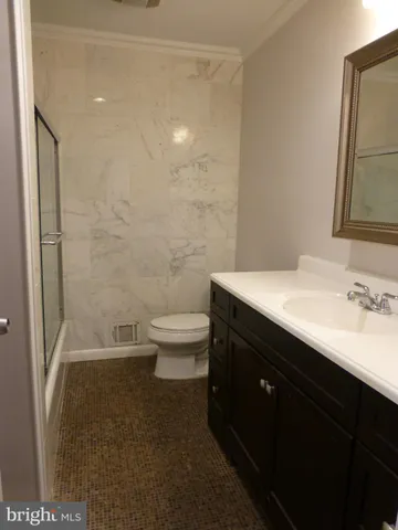 $4,400 | 2046 Greenwich Street, Falls Church, VA 22043