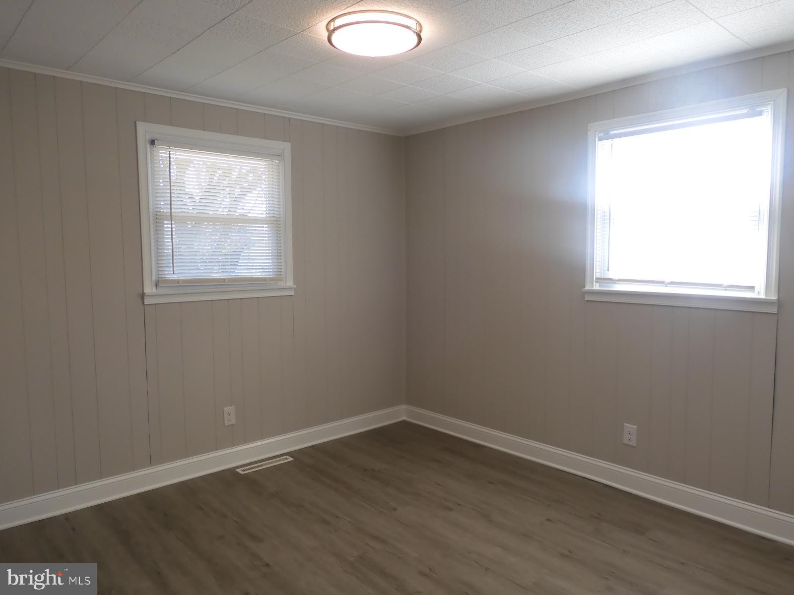 123 Estates Road Pine Hill, NJ 08021 - Photo 16 of 37