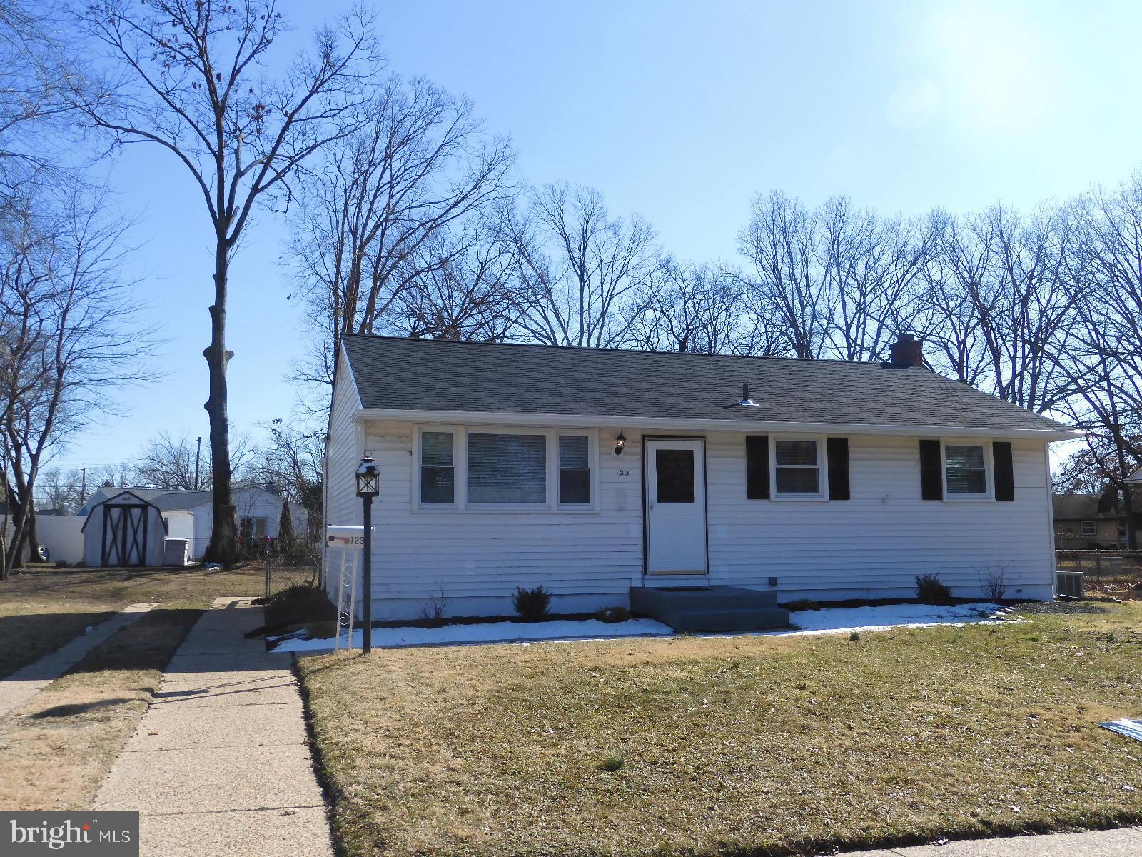 123 Estates Road Pine Hill, NJ 08021 - Photo 3 of 37