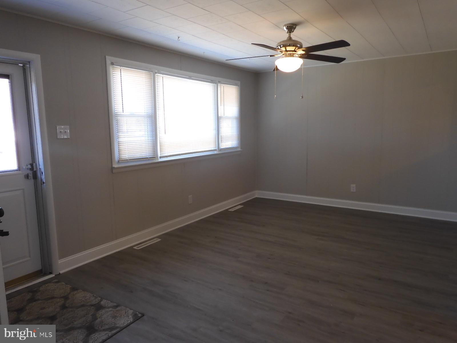 123 Estates Road Pine Hill, NJ 08021 - Photo 5 of 37