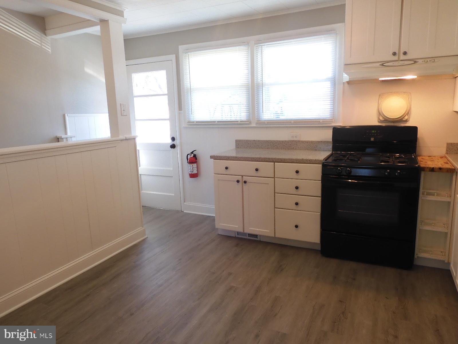 123 Estates Road Pine Hill, NJ 08021 - Photo 9 of 37