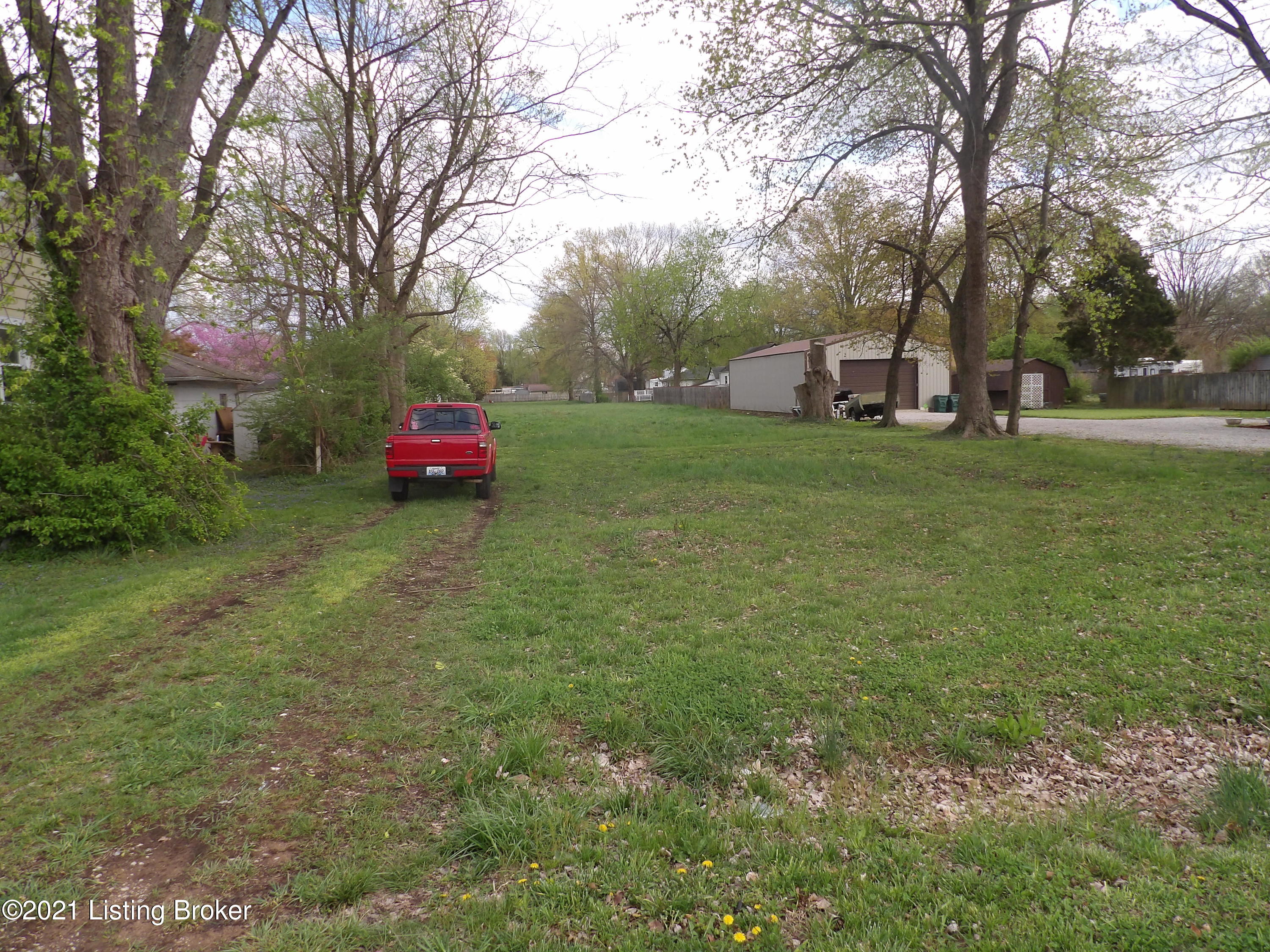 4853 Cane Run Road Louisville, KY 40216 - Photo 3 of 8 100_0169