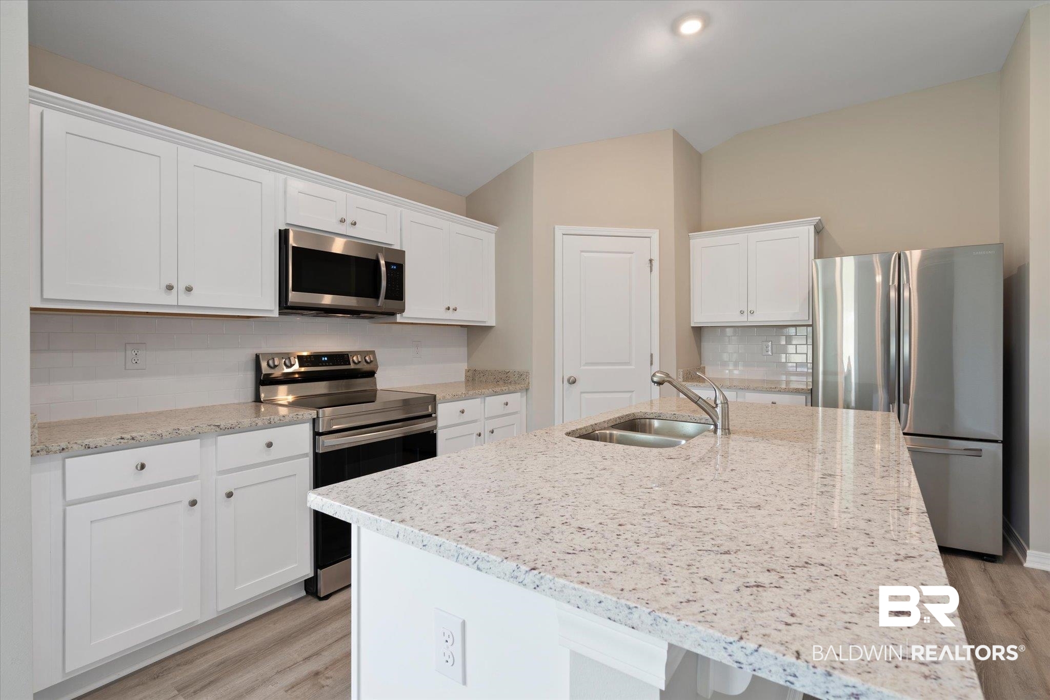 1258 Caper Avenue Foley, AL 36535 - Photo 5 of 22