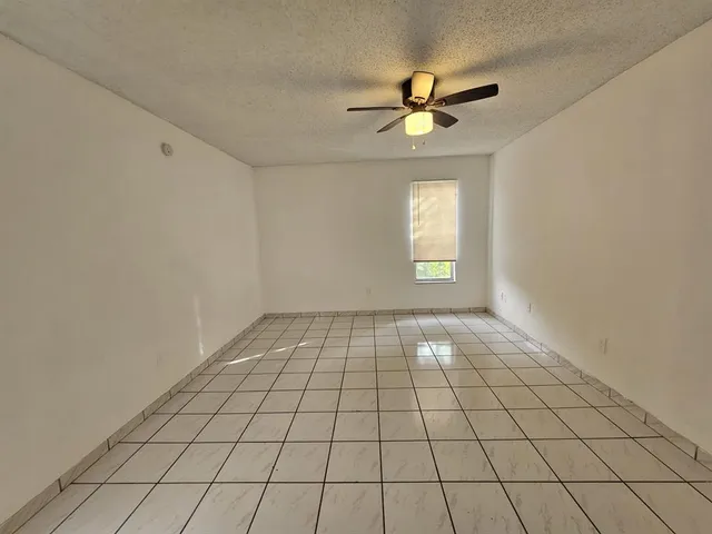 $1,450 | 2800 Northwest 56th Avenue, Unit E201, Lauderhill, FL 33313