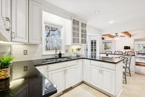 $1,175,000 | 6708 Rosemary Lane, Edina, MN 55439