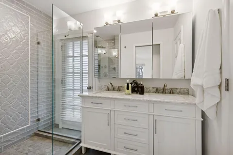 $1,175,000 | 6708 Rosemary Lane, Edina, MN 55439