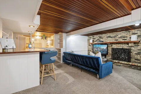 $1,175,000 | 6708 Rosemary Lane, Edina, MN 55439