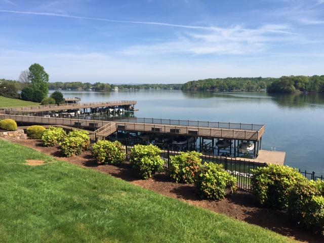 850 Gangplank Road, Unit 304 Moneta, VA 24121 - Photo 2 of 36 49