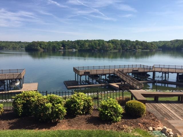 850 Gangplank Road, Unit 304 Moneta, VA 24121 - Photo 3 of 36 50